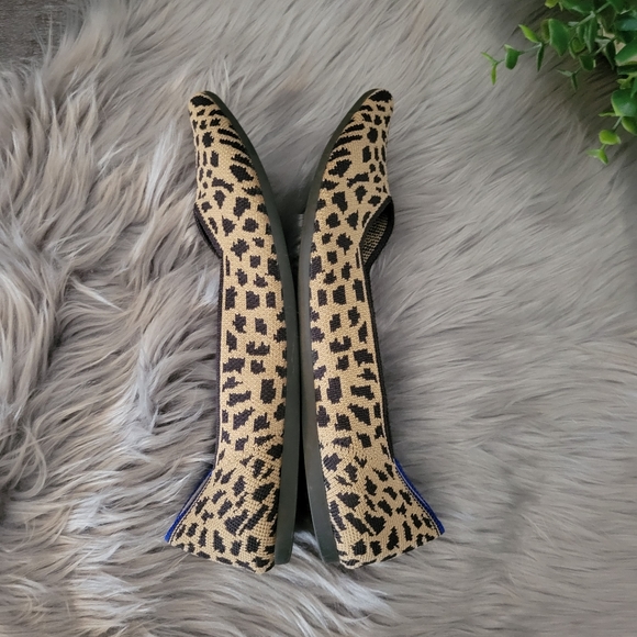 Rothys The Point Retired Leopard Flats Womens Size 8.5 - Picture 11 of 15